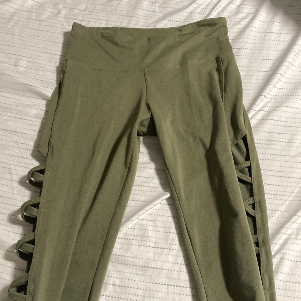 Green leggings cut outs